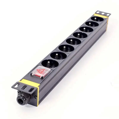 Ổ cắm gắn giá đỡ PDU 8 chiều tùy chỉnh với vật liệu chống cháy cao